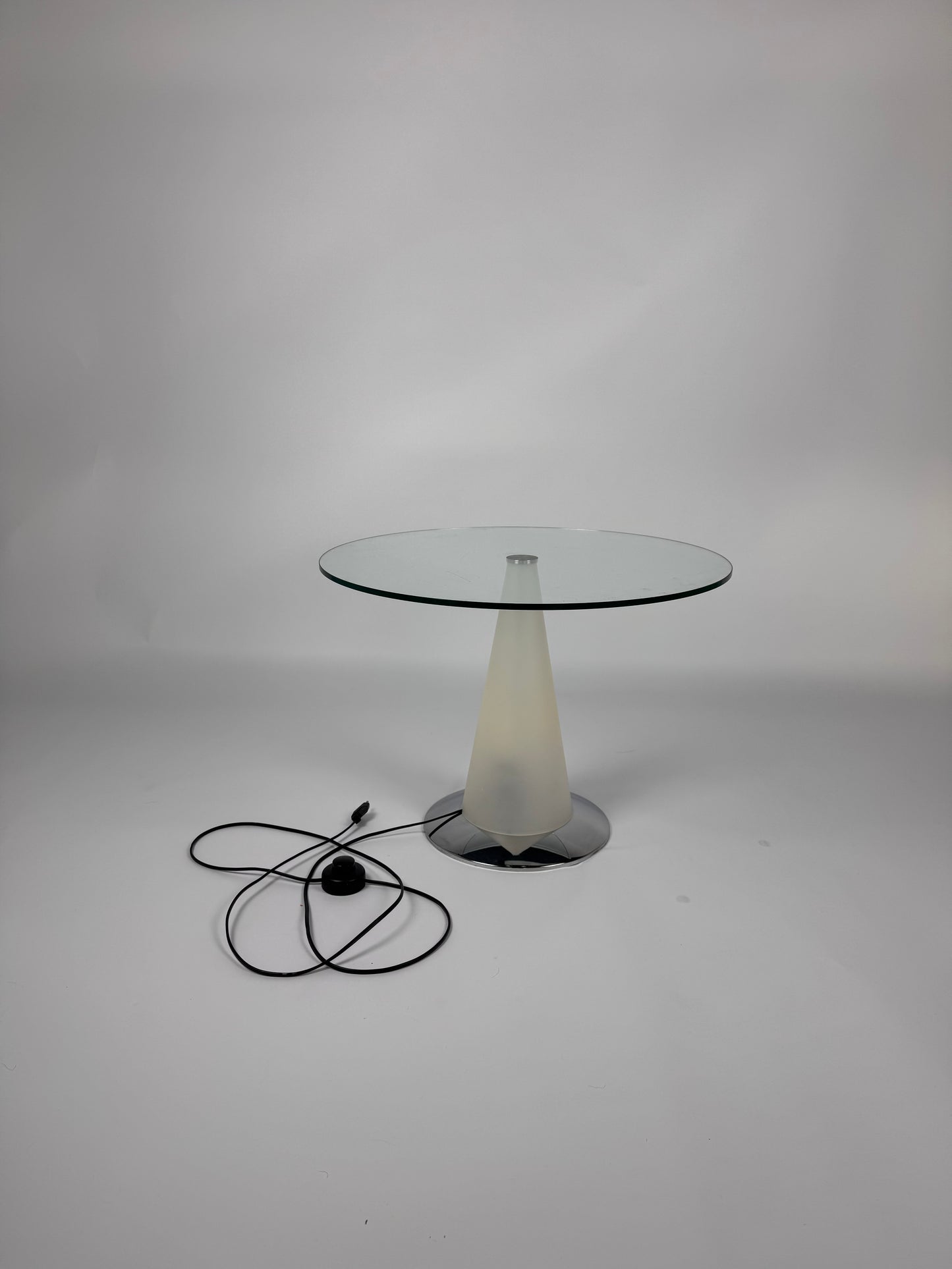 Postmoderner Birillo Tisch, Stehlampe
Parisotto Fontana Arte
